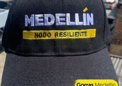 Gorras personalizadas en Medellín al por mayor